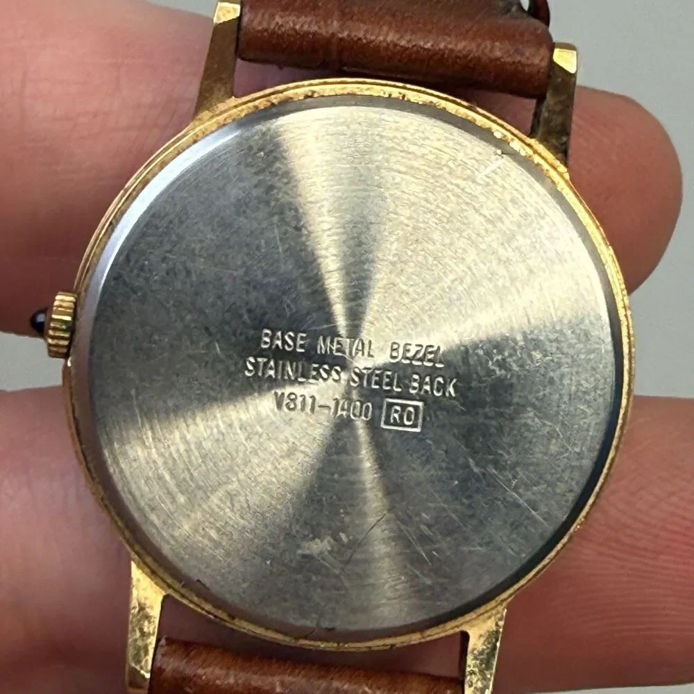 Vtg Lorus Seiko Mickey Mouse Quartz Watch V811-5410 Gold Tone Leather 30mm EUC